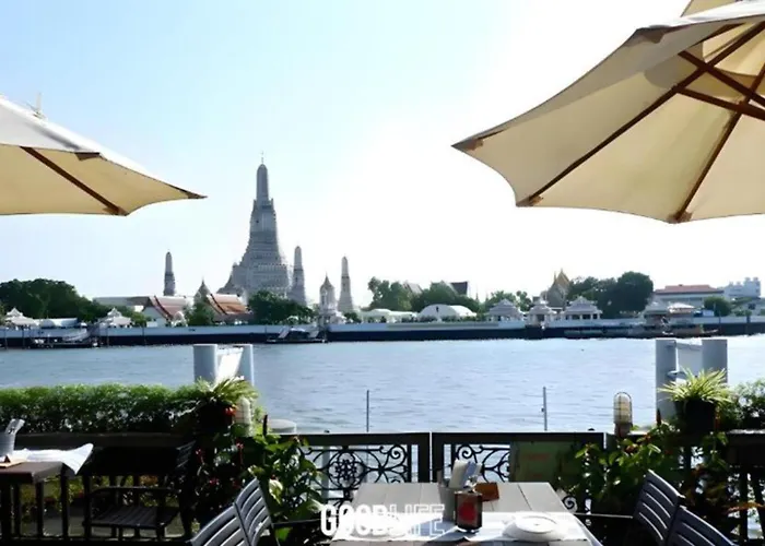 Bob House Khaosan - บ็อคเฮ้าท์ ข้าวสาร *